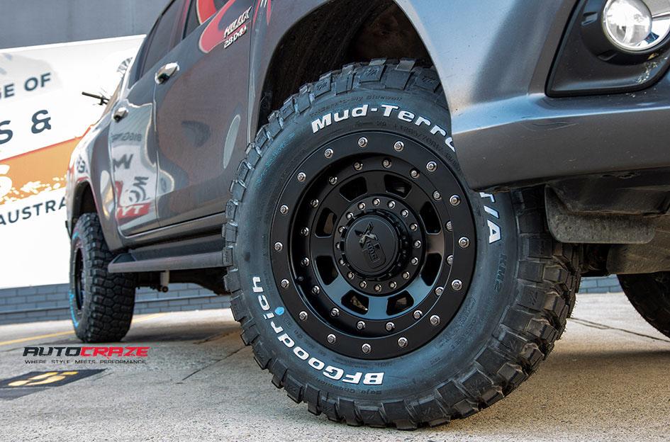 TOYOTA HILUX N80 4WD FMJ XD SATIN BLACK